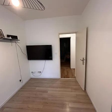 아파트 # Le 1 # Tres Beau T3 Neuf Rez-de-chaussee Centre *