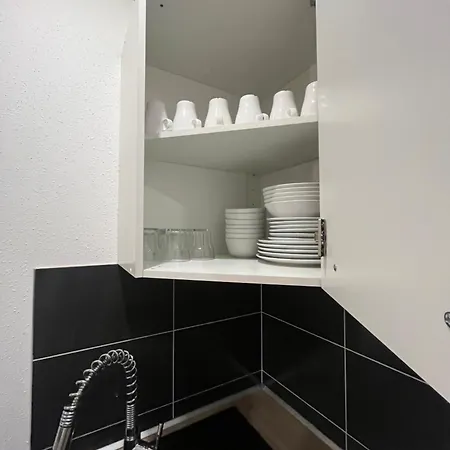 # Le 1 # Tres Beau T3 Neuf Rez-de-chaussee Centre